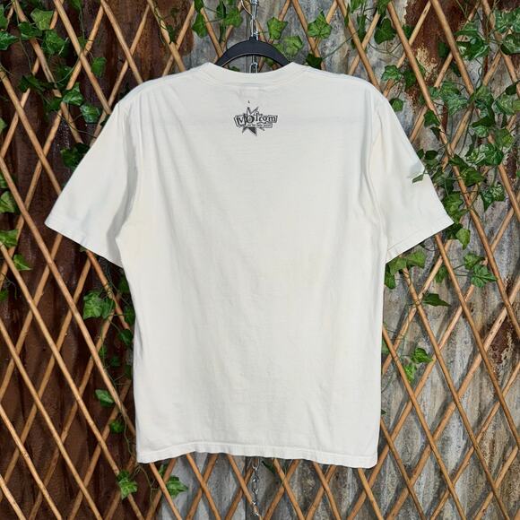 Vintage Y2K Volcom rocker guitar drawing doodle 00s t-shirt - Picture 2 of 4